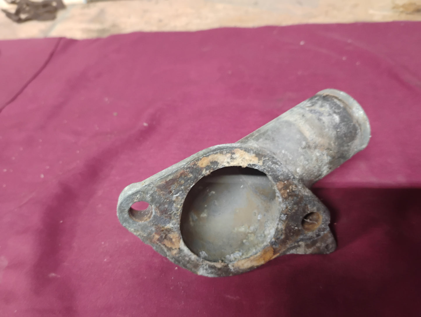 73-87 Chevy GMC Truck SBC Thermostat Housing Water Neck OEM 305 350 V8 Squarebody