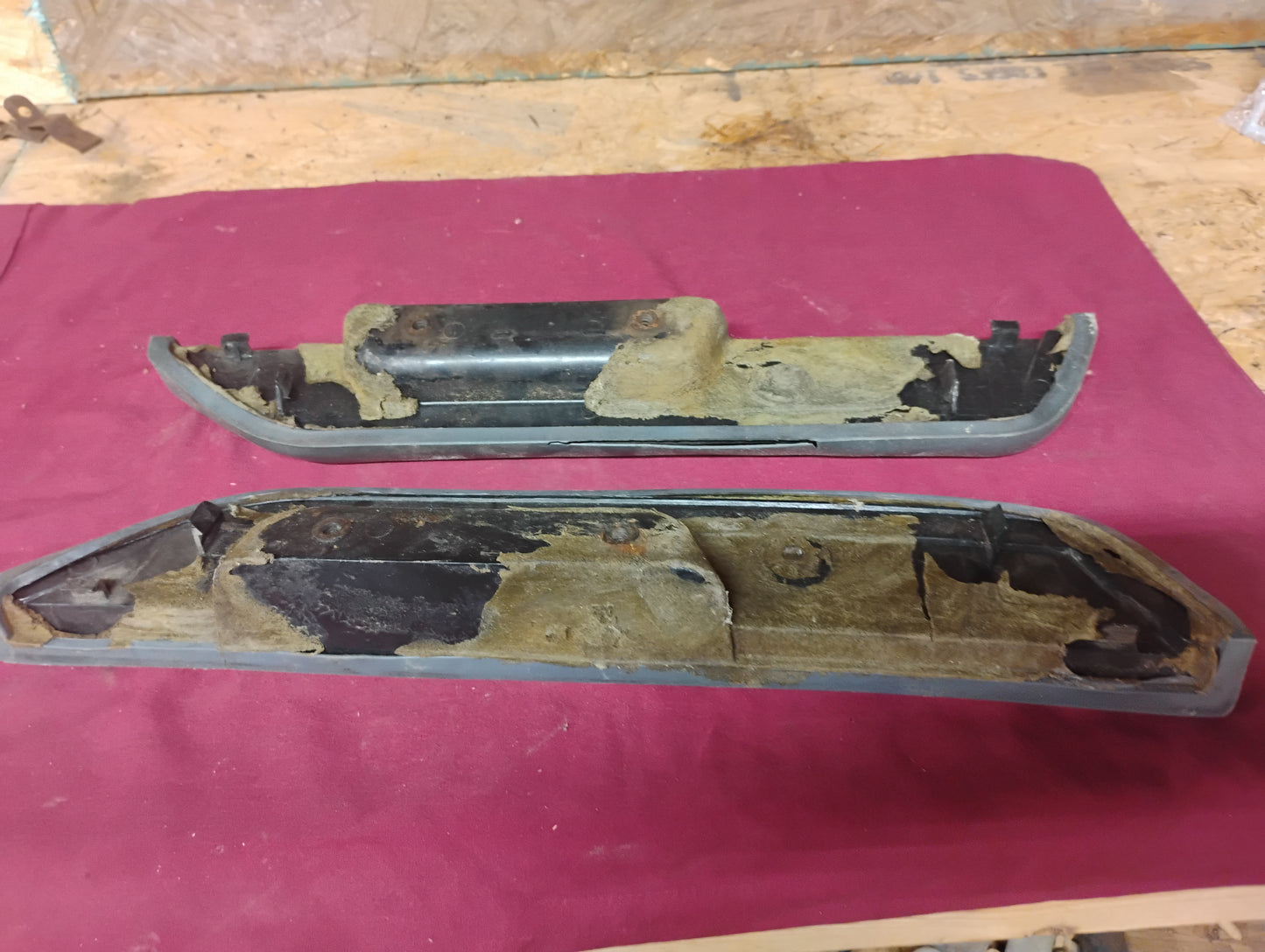 88-94 Chevy GMC Truck Door Armrest Pads Left Right Pair OBS Silverado Sierra