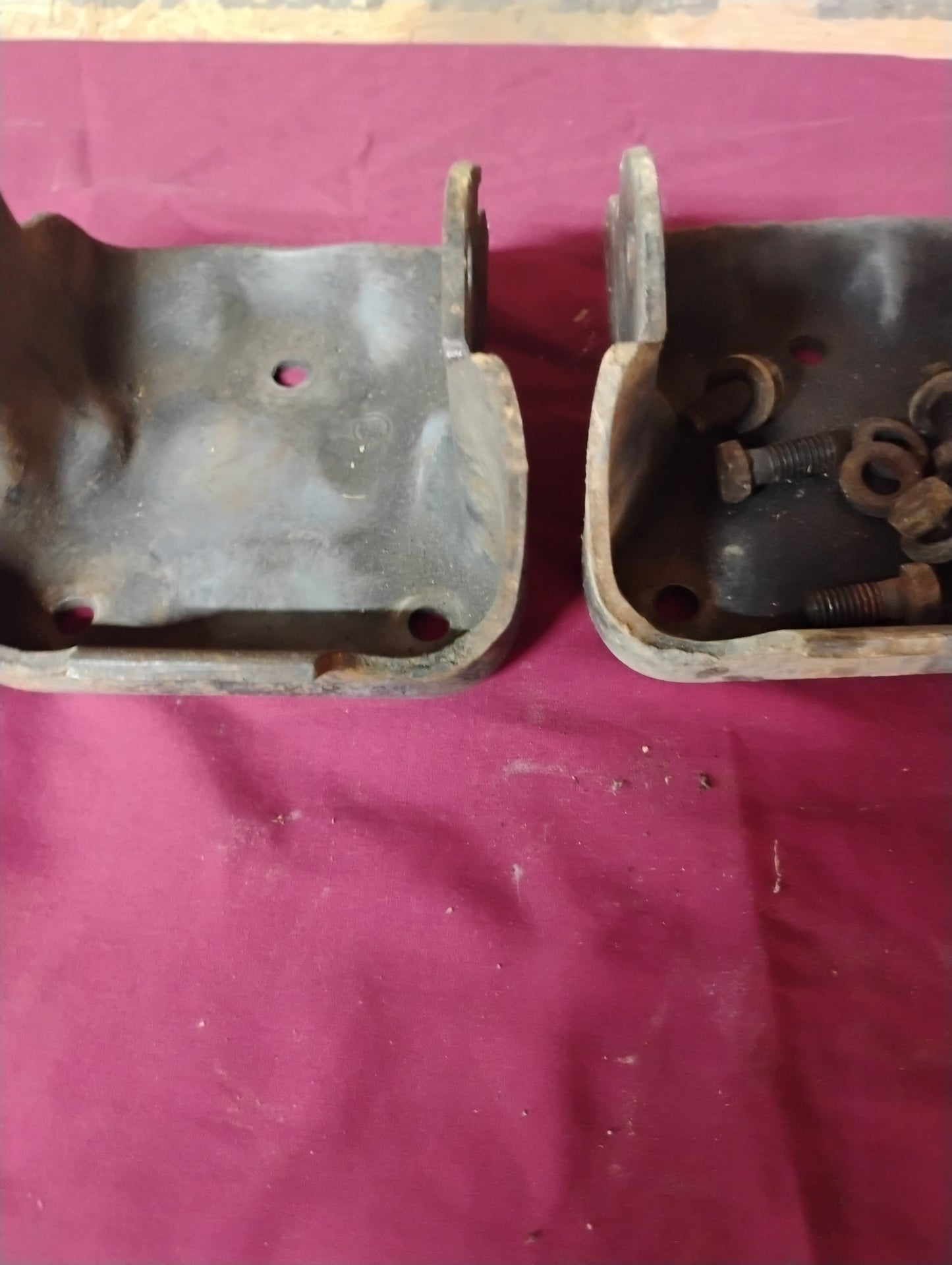 73-87 Chevy GMC Truck Set of Clamshell Motormounts 2 Wheel Drive
