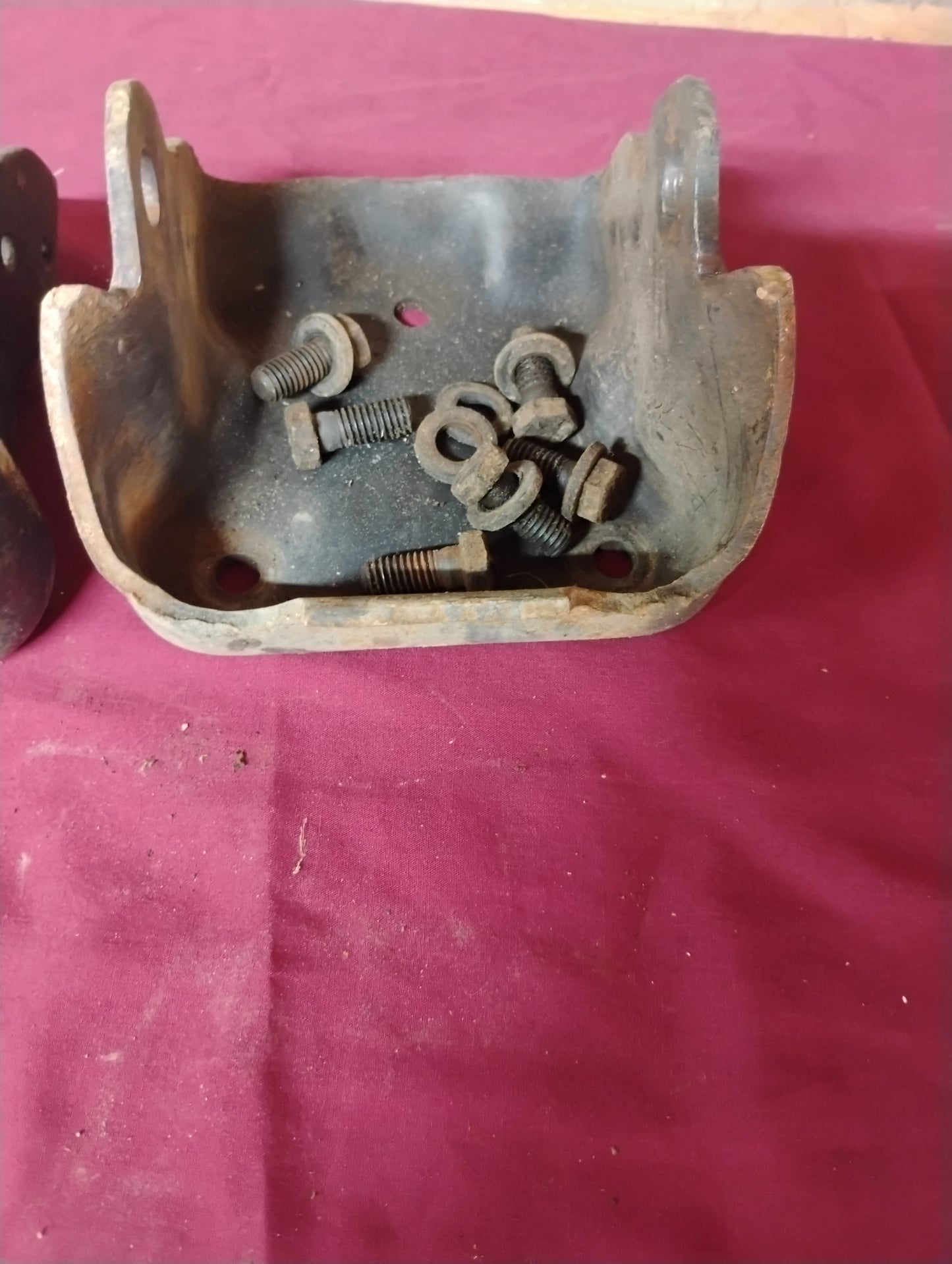 73-87 Chevy GMC Truck Set of Clamshell Motormounts 2 Wheel Drive