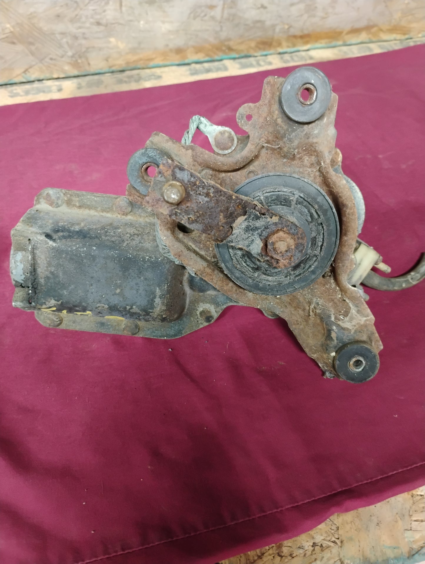 1981-1987 Chevy GMC C10 K10 Truck Windshield Wiper Motor OEM Squarebody 81-87