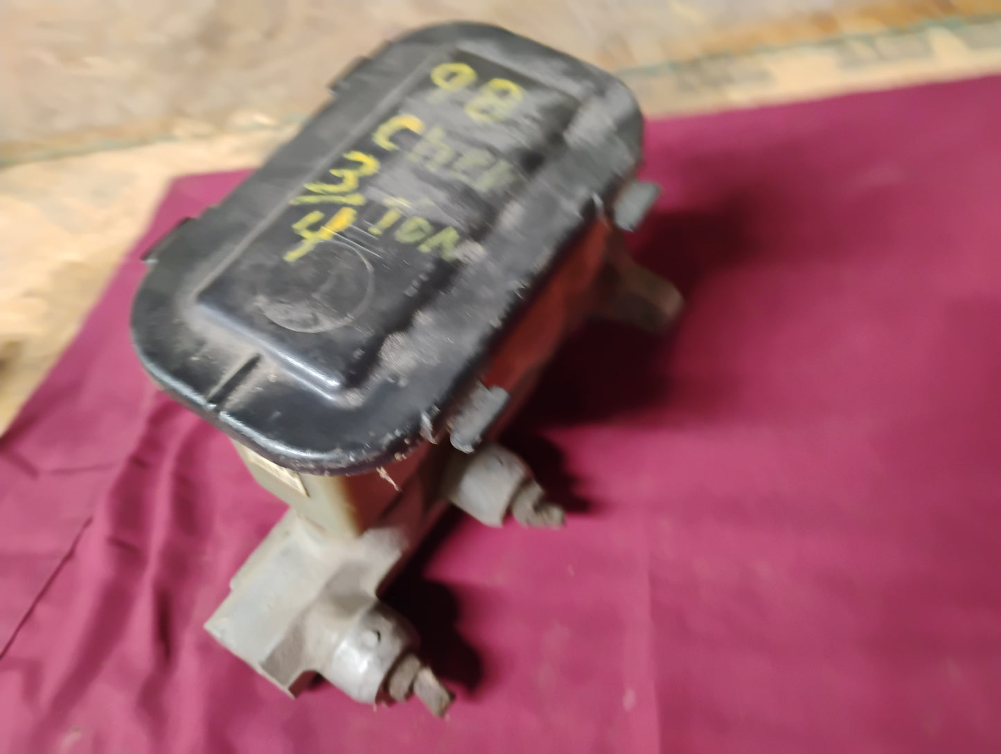1994-2000 Chevy GMC K2500 3/4 Ton Truck Brake Master Cylinder OEM Style 95 96 97 98