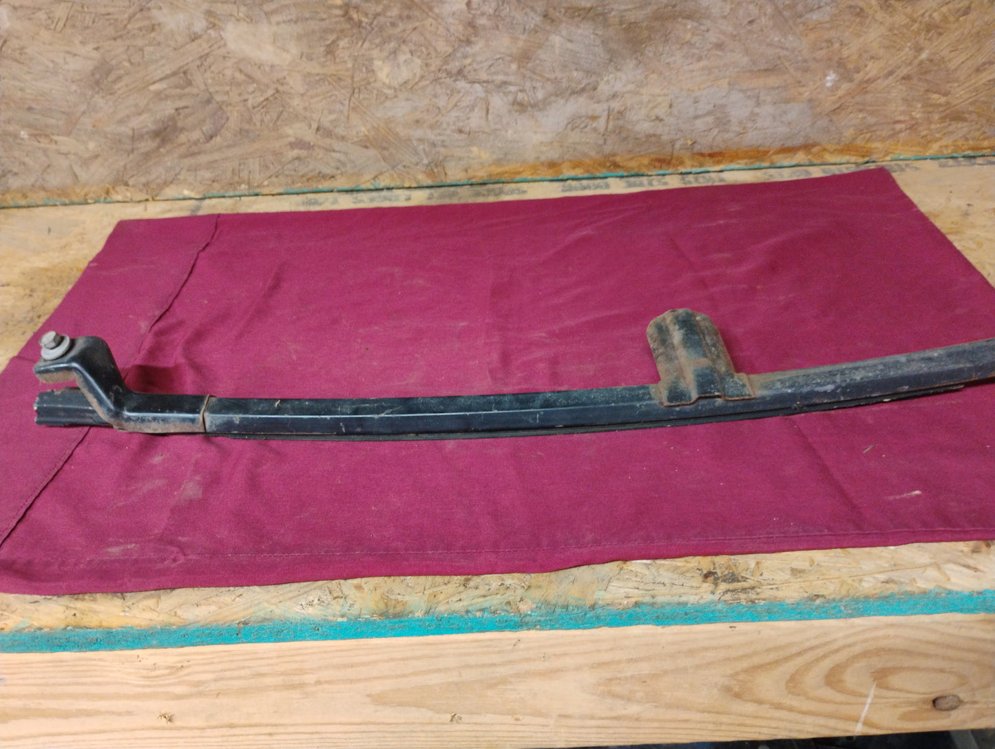 73-87 Chevy GMC Truck Driver Left Door Window Channel Guide Track Run C10 K10 OEM