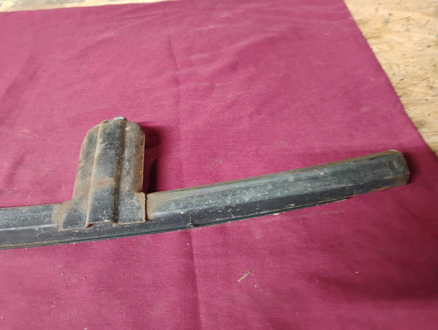 73-87 Chevy GMC Truck Driver Left Door Window Channel Guide Track Run C10 K10 OEM