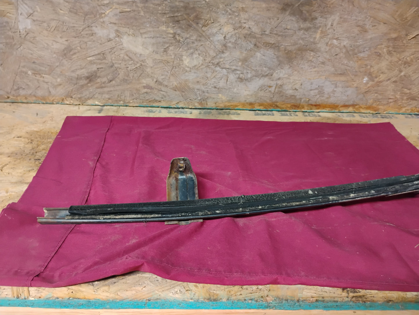 73-87 Chevy GMC Truck Driver Left Door Window Channel Guide Track Run C10 K10 OEM