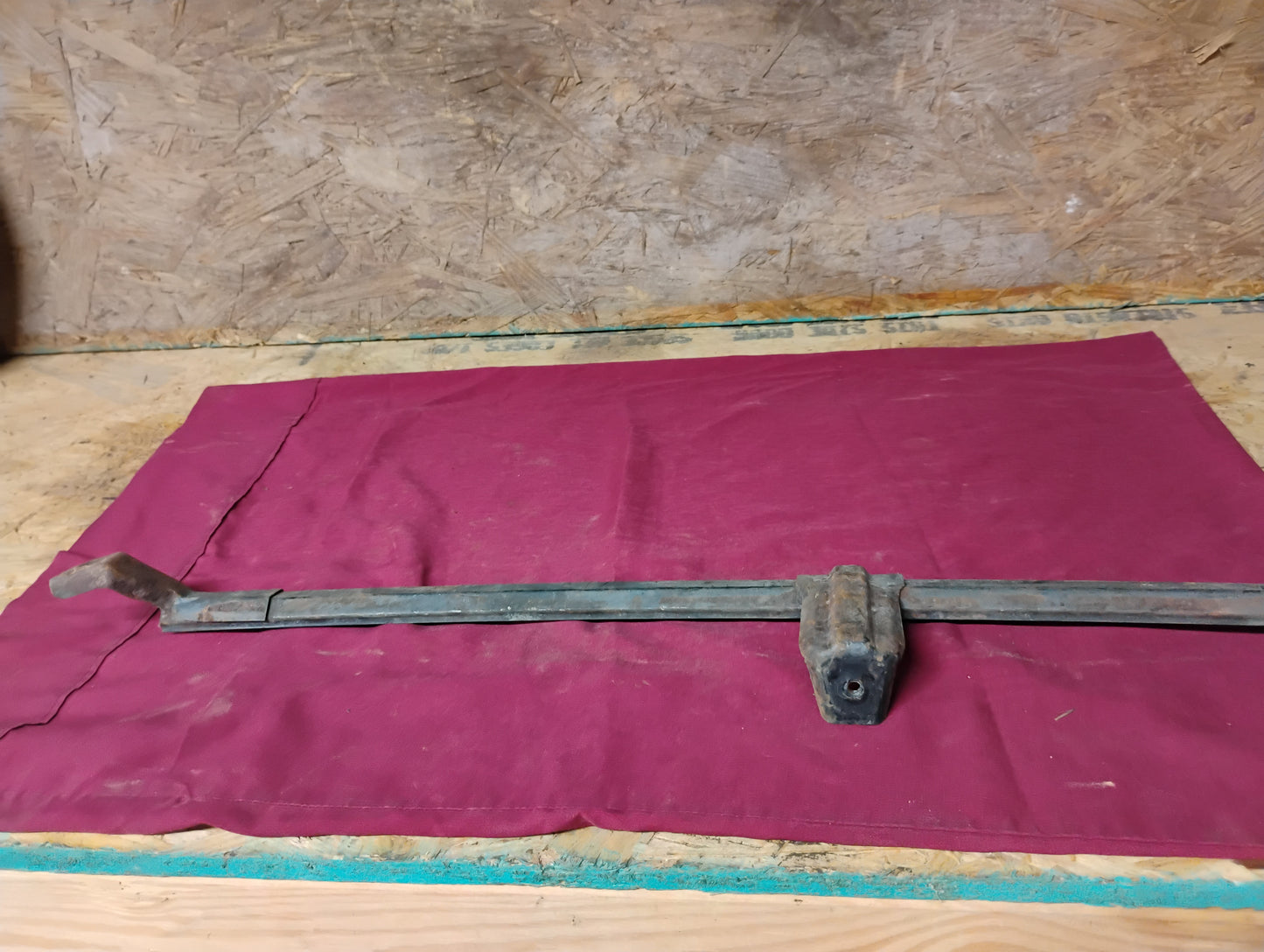 1973-1987 Chevy GMC Truck Driver Left Door Window Glass Channel - C10 K10