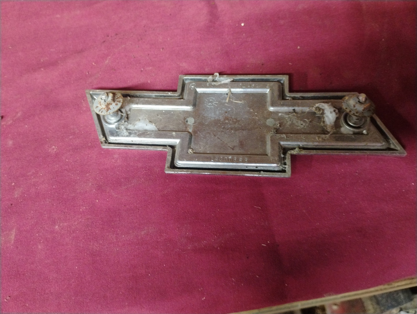 1980 Chevy Truck Foil Grille Emblem Bowtie Logo Badge C10 K10 Suburban OEM GM