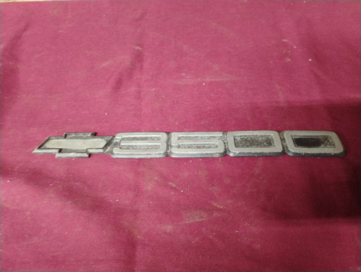 88-94 GMC Sierra 3500 Front Emblem Logo Badge Letters Trim OEM OBS