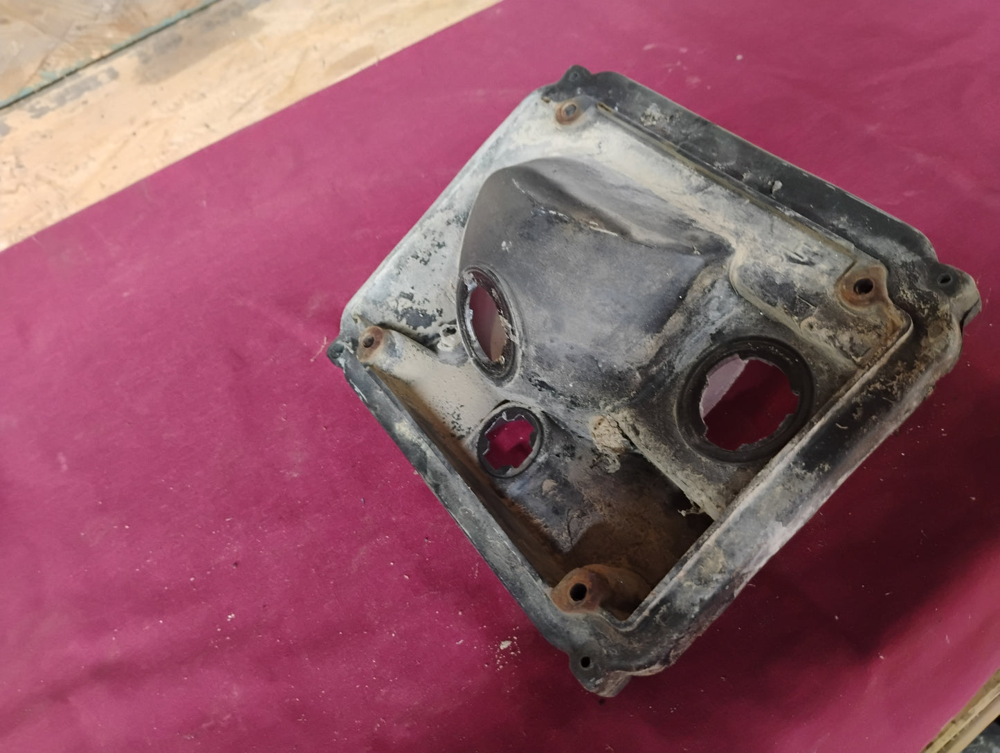 73-87 Chevy GMC Truck RH Tail Light Housing Backing Plate Passenger OEM C10 K10