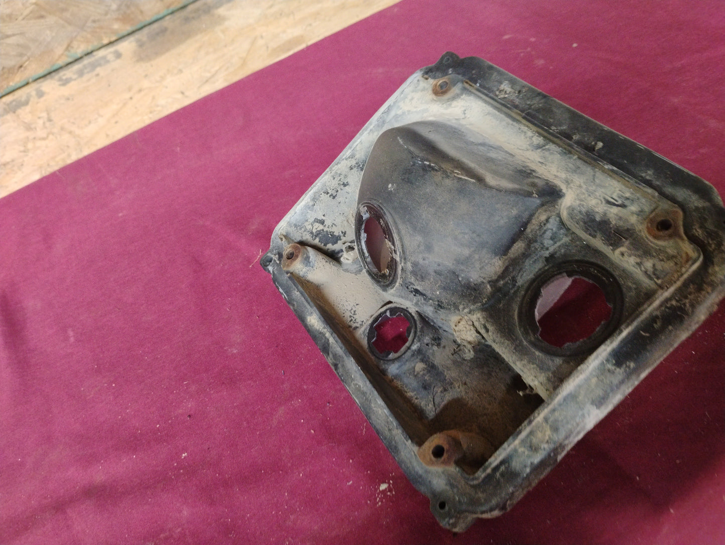 73-87 Chevy GMC Truck RH Tail Light Housing Backing Plate Passenger OEM C10 K10