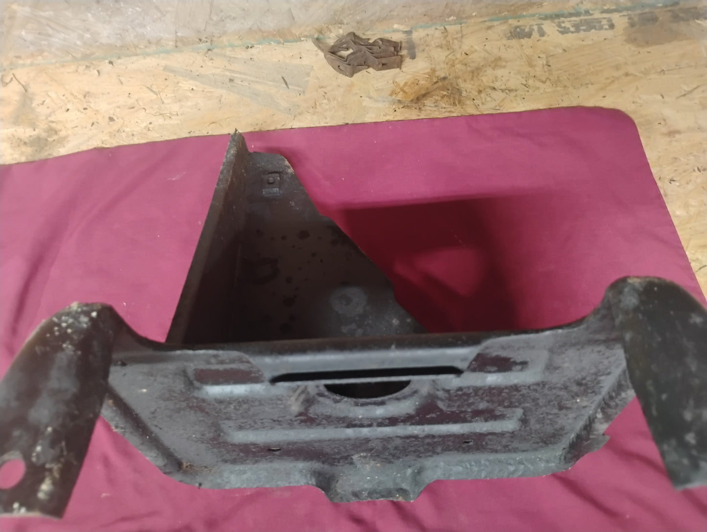 81-87 Chevy GMC Truck Battery Tray Passenger Right Side Box Bracket Holder OEM