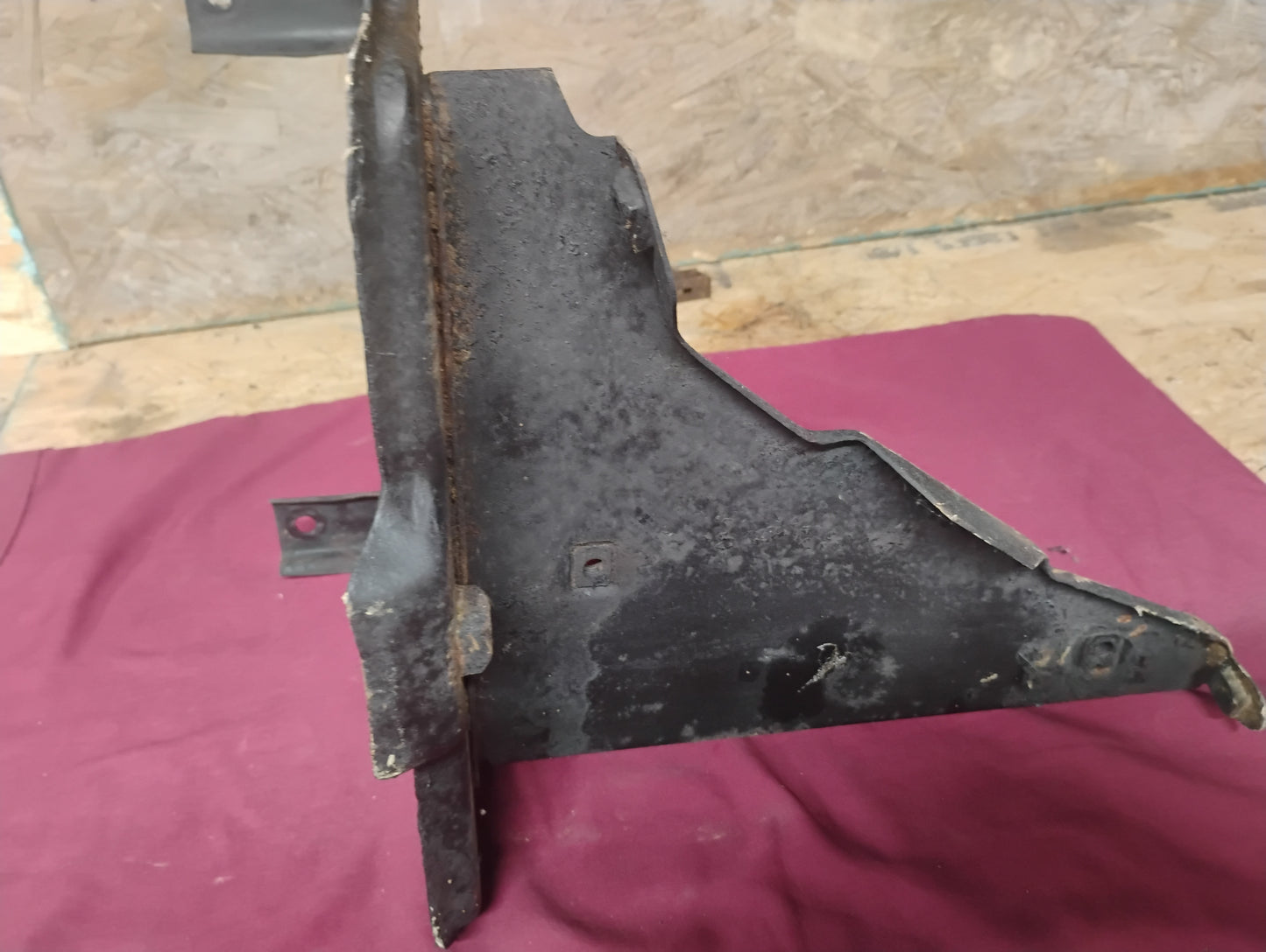 81-87 Chevy GMC Truck Battery Tray Passenger Right Side Box Bracket Holder OEM