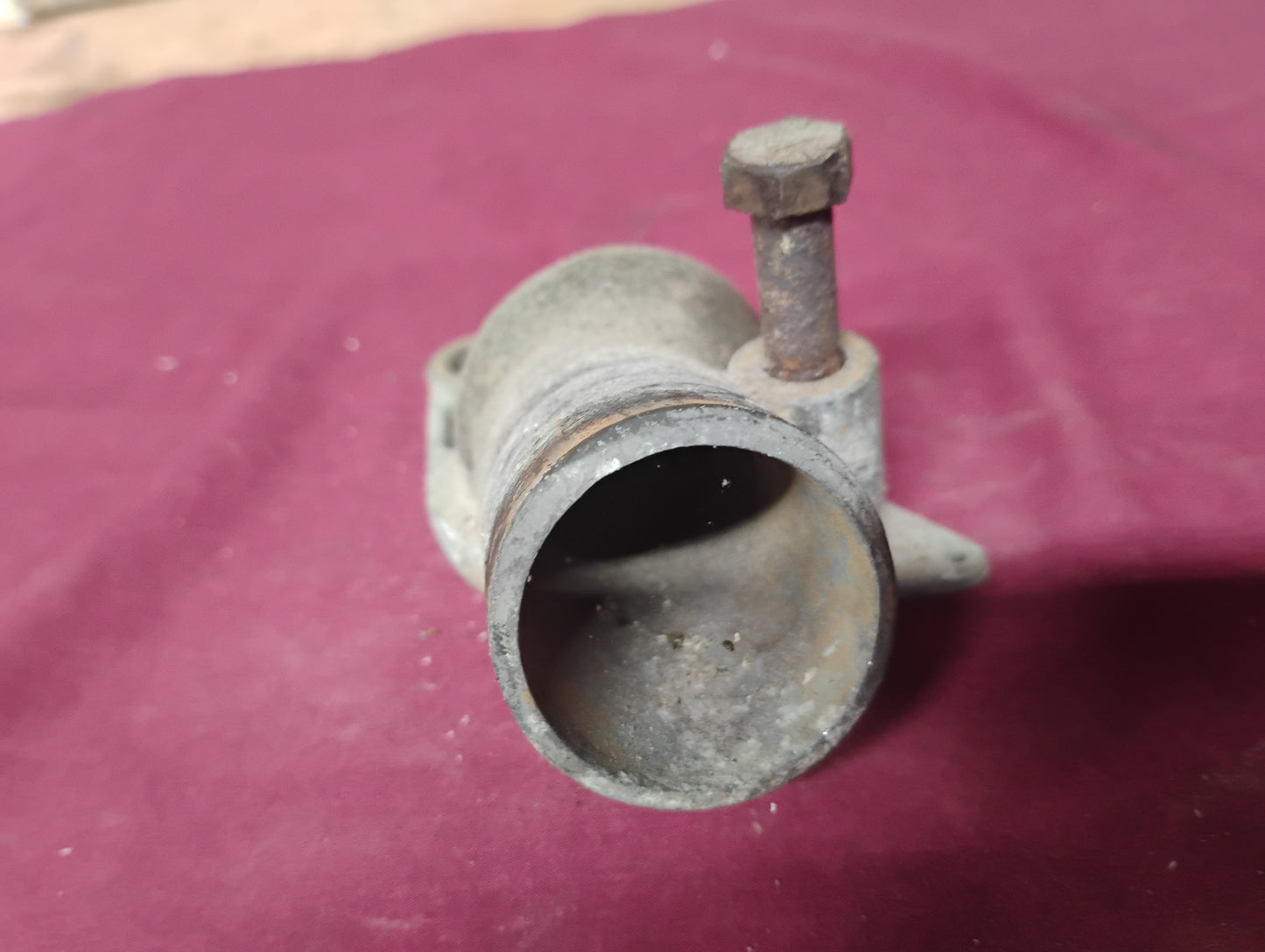 73-87 Chevy GMC Truck SBC Thermostat Housing Water Neck OEM 305 350 V8 Squarebody