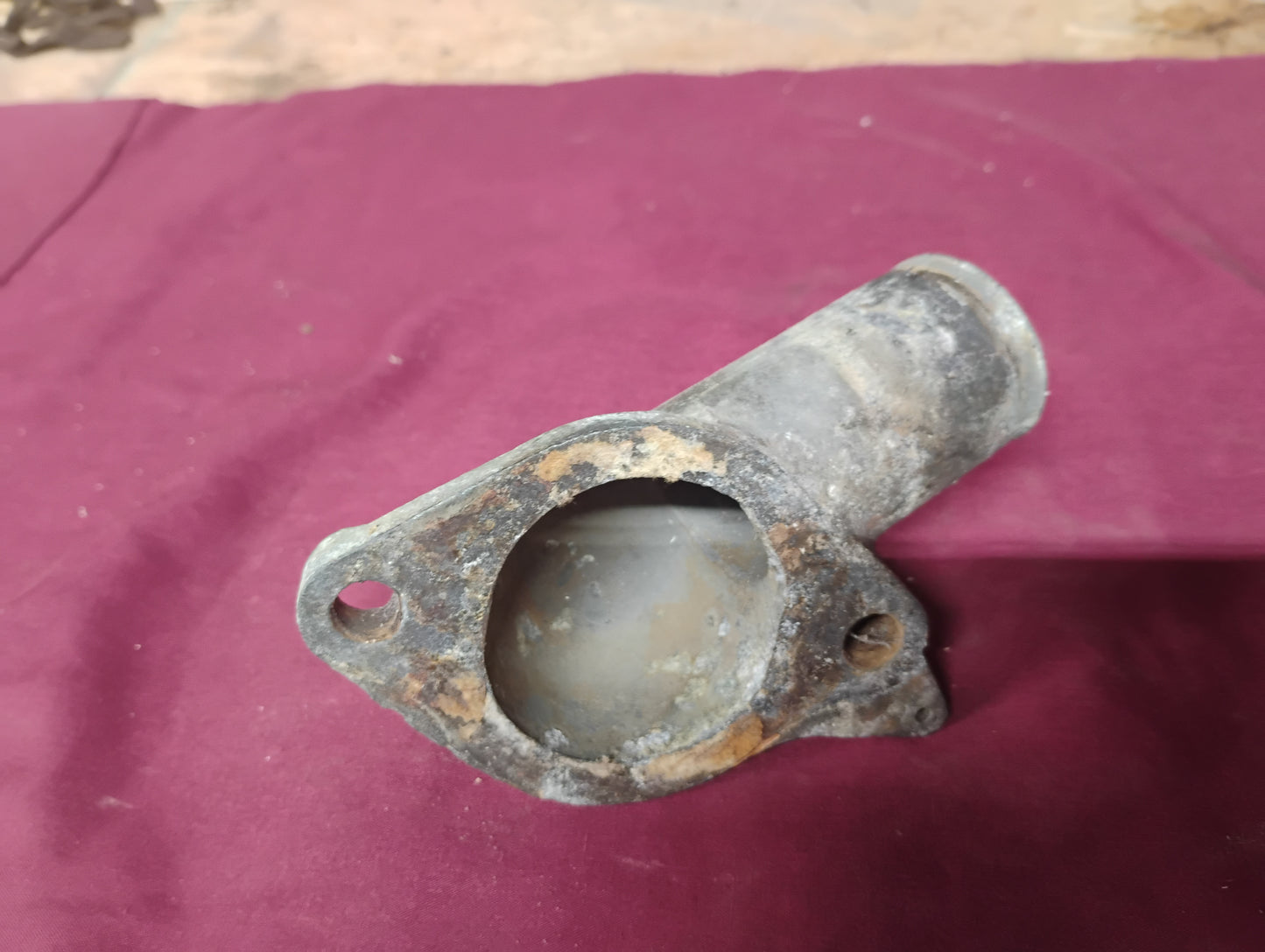 73-87 Chevy GMC Truck SBC Thermostat Housing Water Neck OEM 305 350 V8 Squarebody