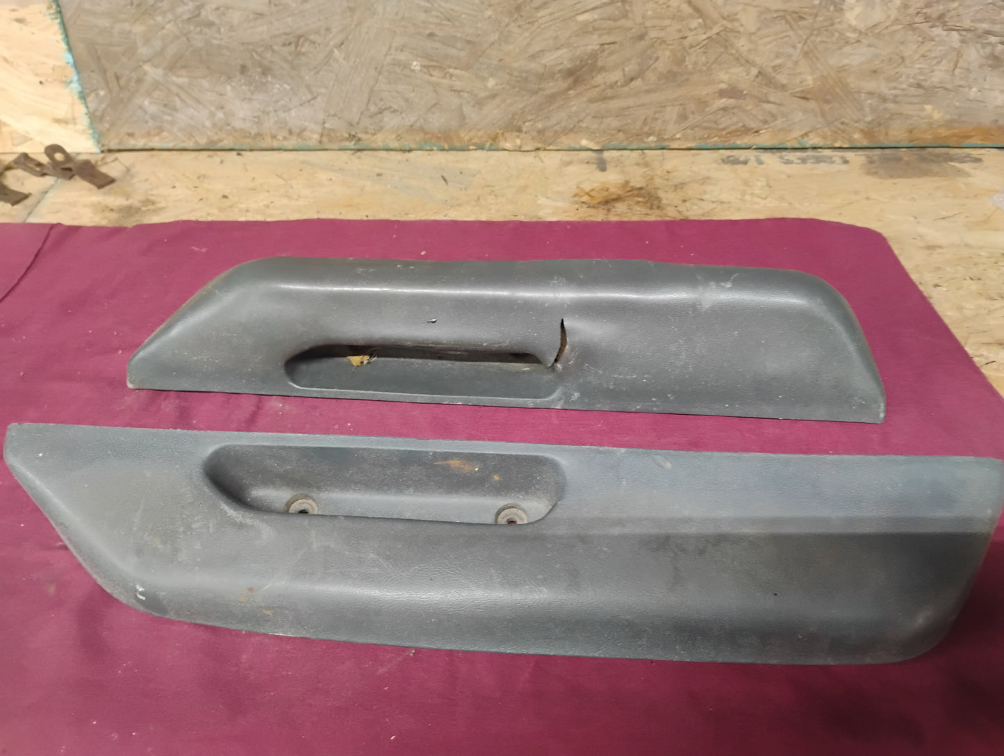 88-94 Chevy GMC Truck Door Armrest Pads Left Right Pair OBS Silverado Sierra