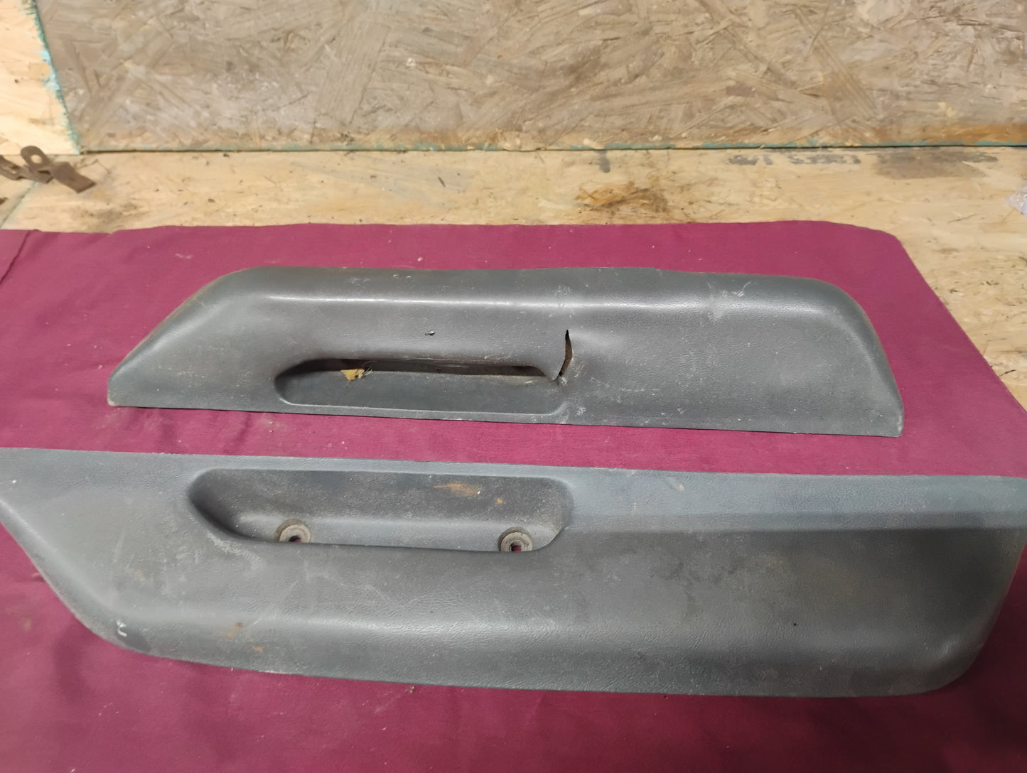 88-94 Chevy GMC Truck Door Armrest Pads Left Right Pair OBS Silverado Sierra