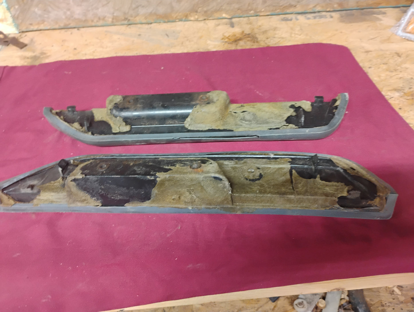 88-94 Chevy GMC Truck Door Armrest Pads Left Right Pair OBS Silverado Sierra