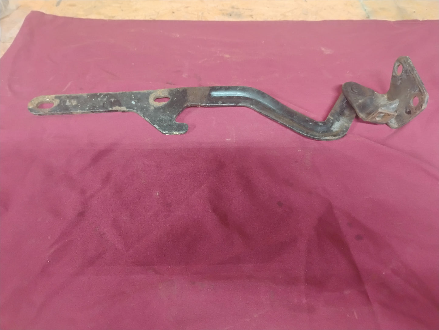 81-87 Chevy GMC Truck LH Hood Hinge Driver Left C10 K10 Squarebody OEM 81-91