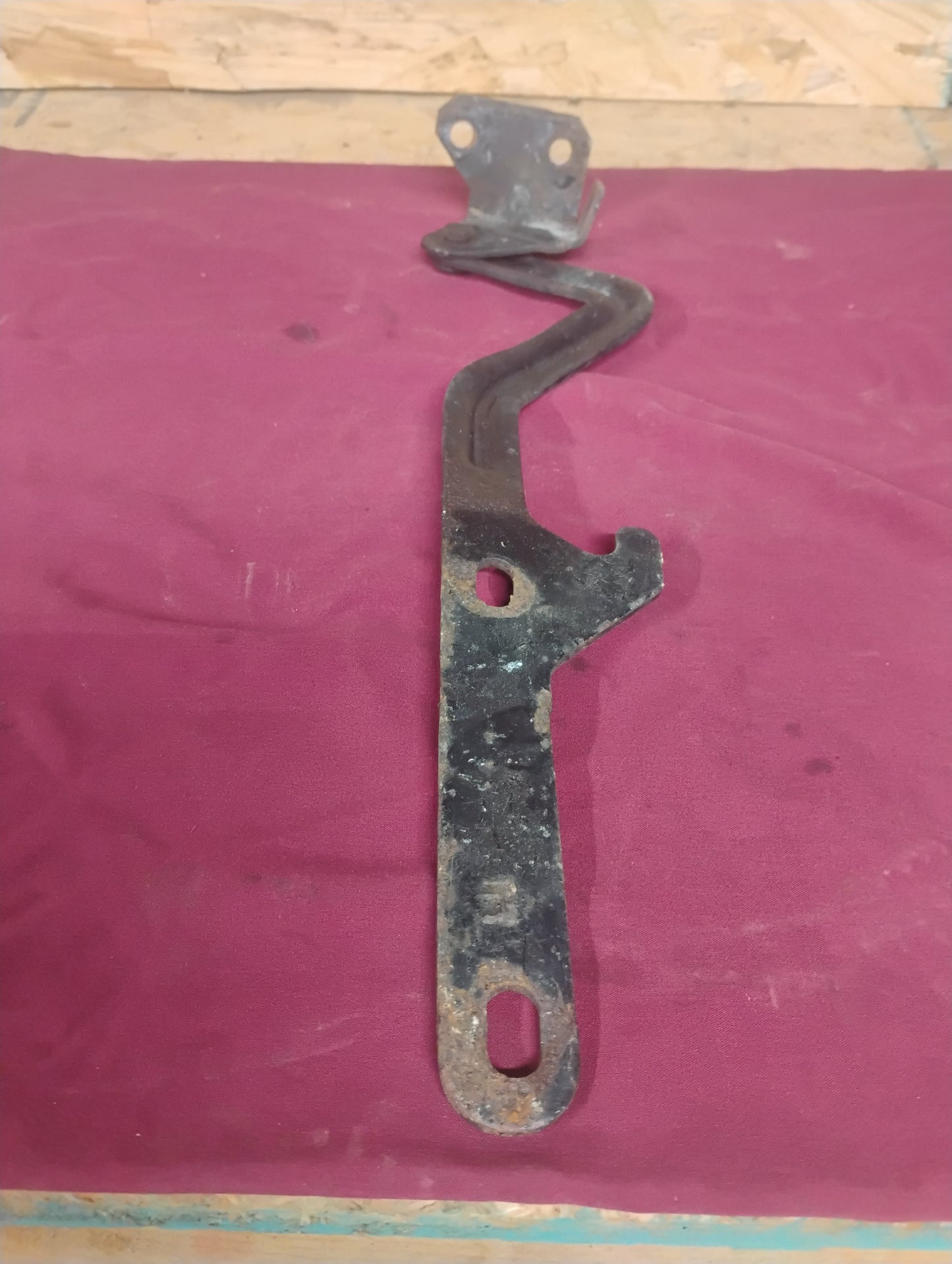 81-87 Chevy GMC Truck LH Hood Hinge Driver Left C10 K10 Squarebody OEM 81-91