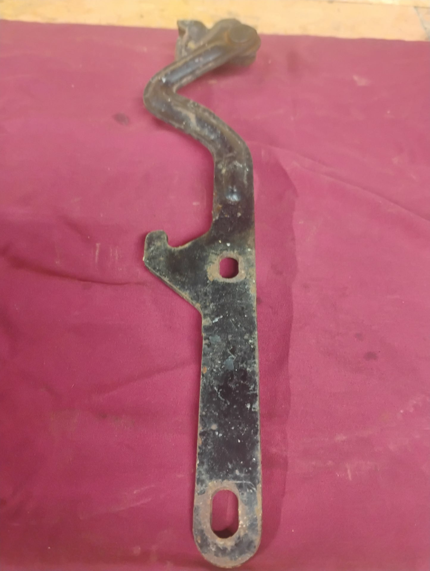 81-87 Chevy GMC Truck LH Hood Hinge Driver Left C10 K10 Squarebody OEM 81-91
