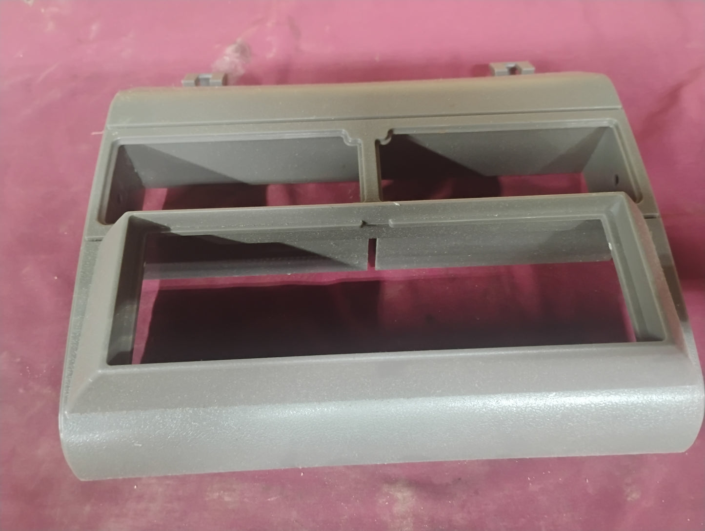 88-94 Chevy GMC Truck Radio Dash Bezel Trim Cover Vents OEM C1500 K1500 Suburban