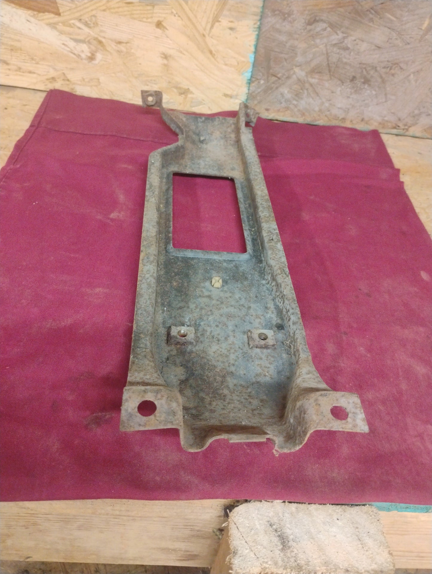 75-76 Chevy GMC Truck Grille Brace Bracket Center Support OEM C10 K10 Squarebody