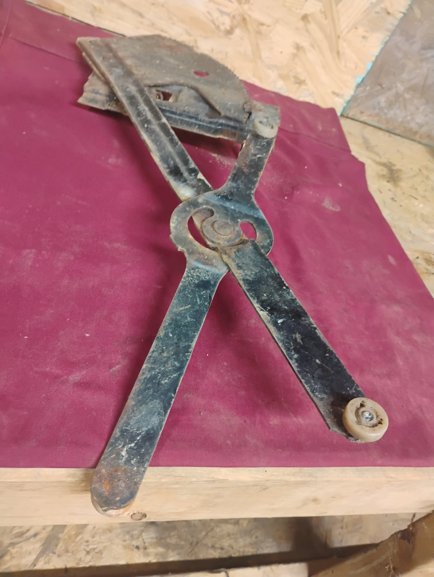 73-79 Chevy GMC Truck Manual Window Regulator Driver Side LH Crank Mechanism C10