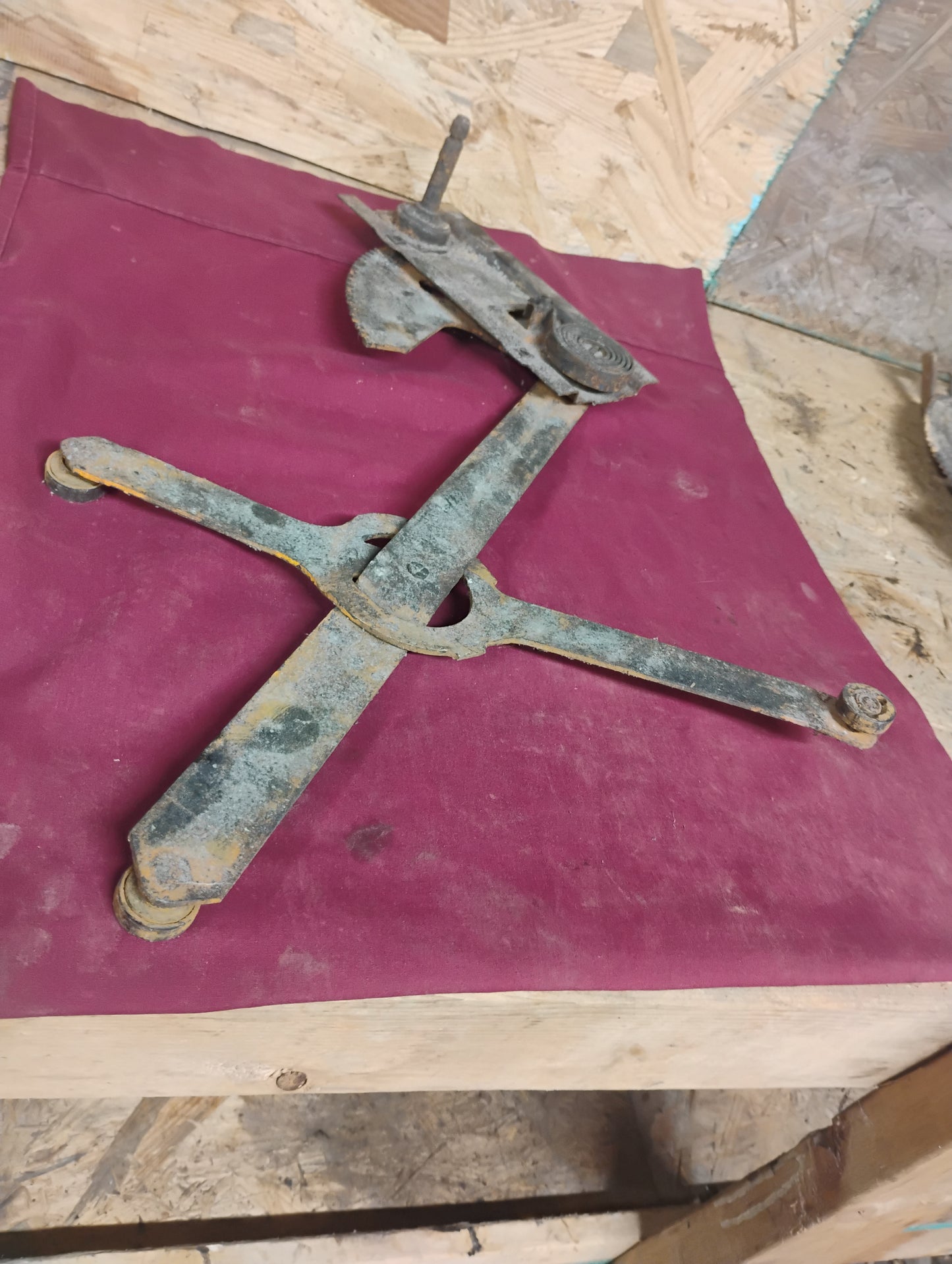 81-87 Chevy GMC Truck Manual Window Regulator Driver Side LH Crank Mechanism C10
