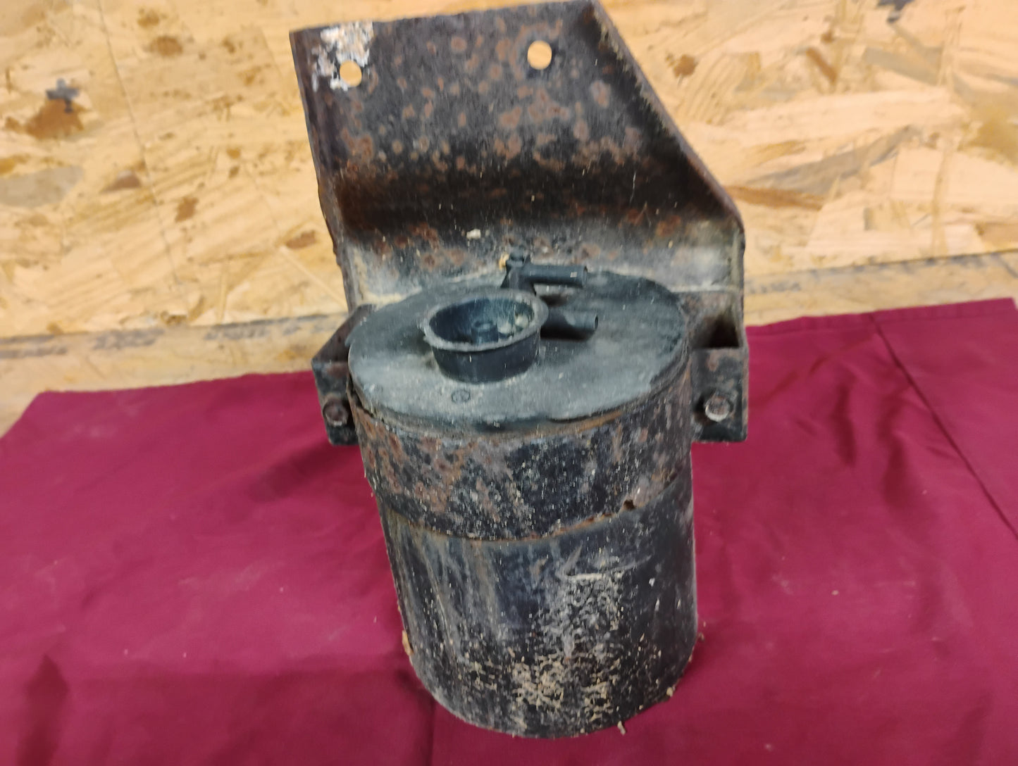 73-79 Chevy GMC Truck Metal Vacuum Canister Cruise AC Storage Tank C10 K10 OEM