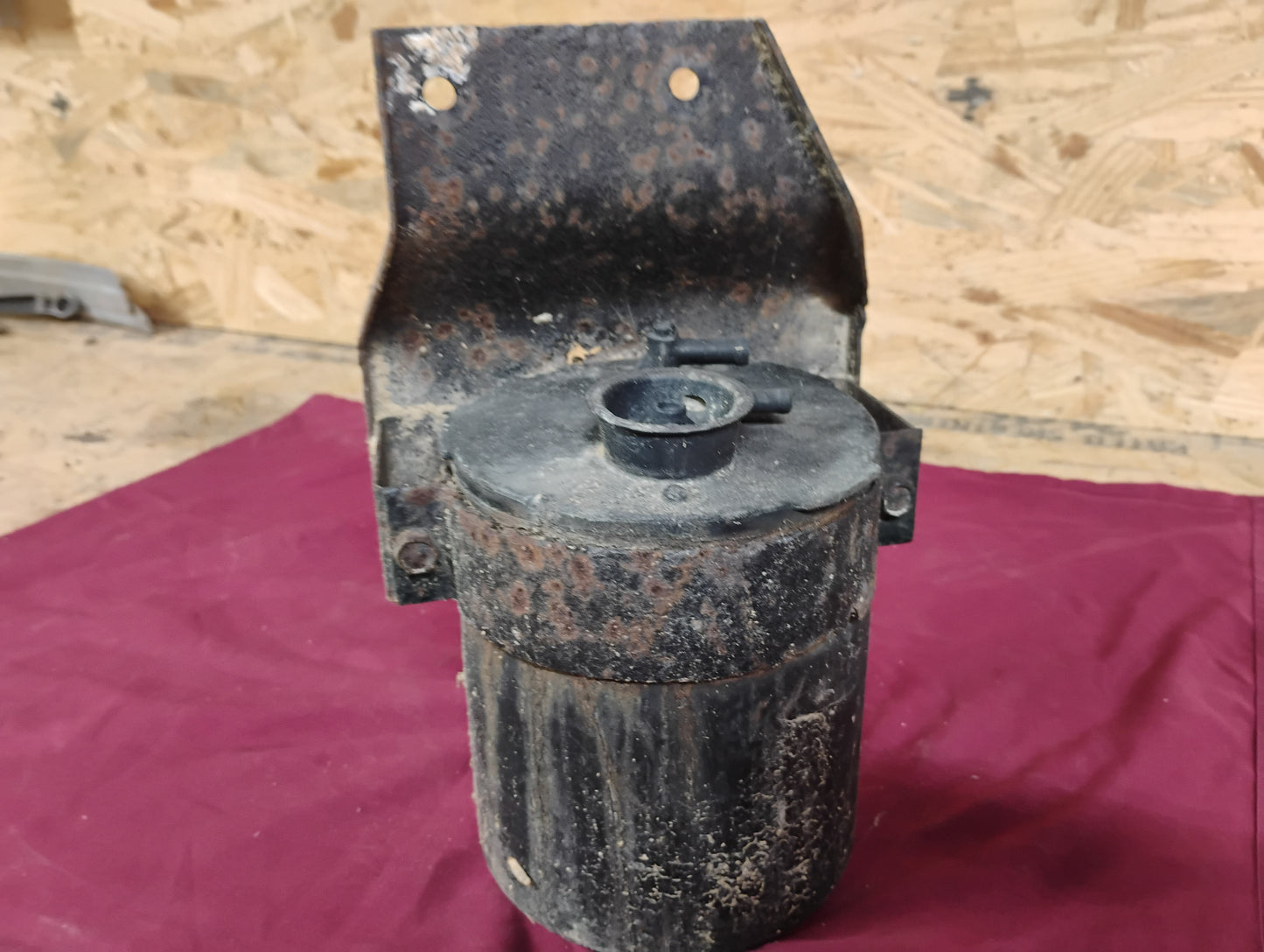 73-79 Chevy GMC Truck Metal Vacuum Canister Cruise AC Storage Tank C10 K10 OEM