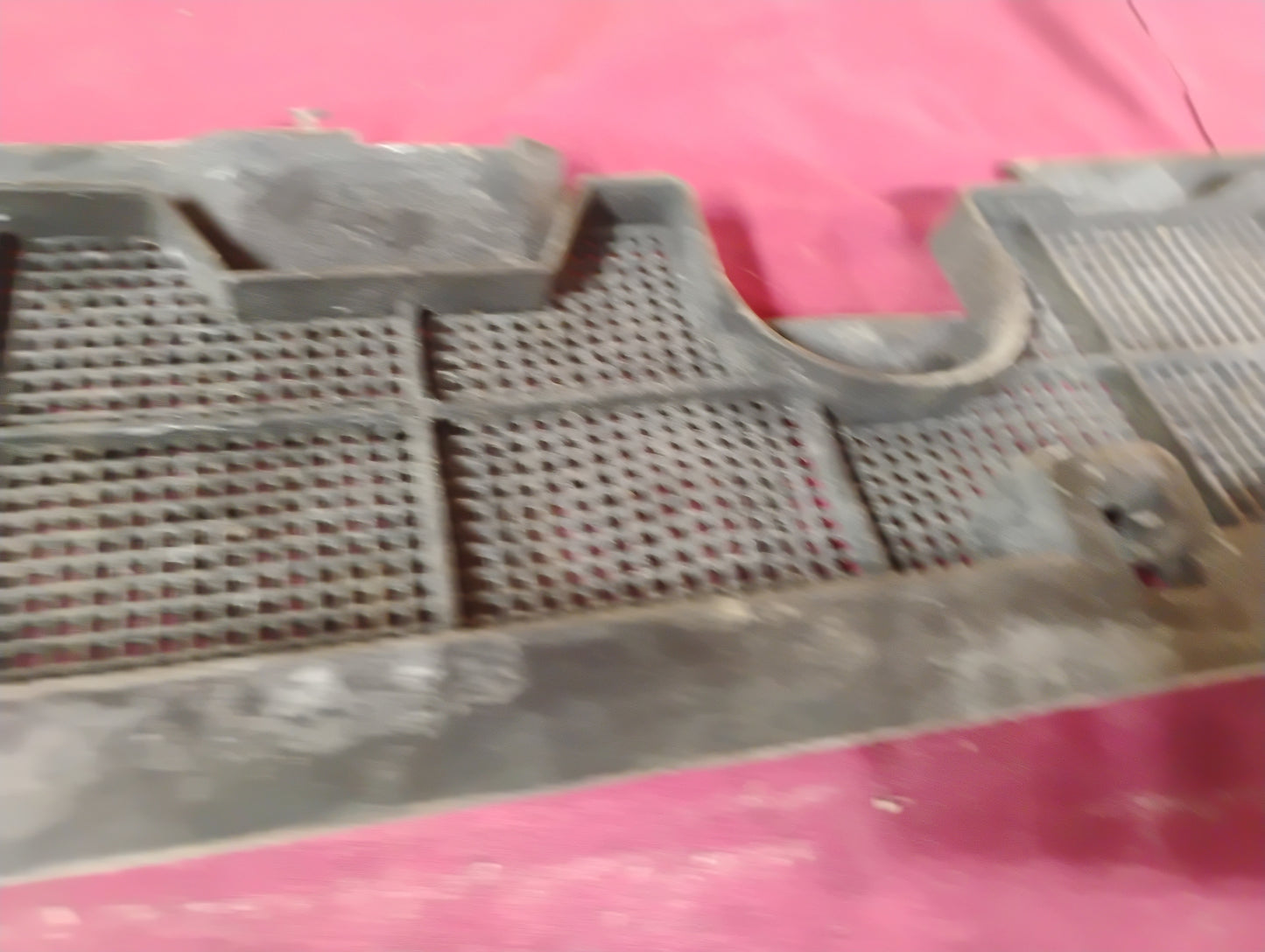 81-87 Chevy GMC Truck Cowl Vent Screen C10 K10 K5 Blazer Suburban Leaf Grille OEM