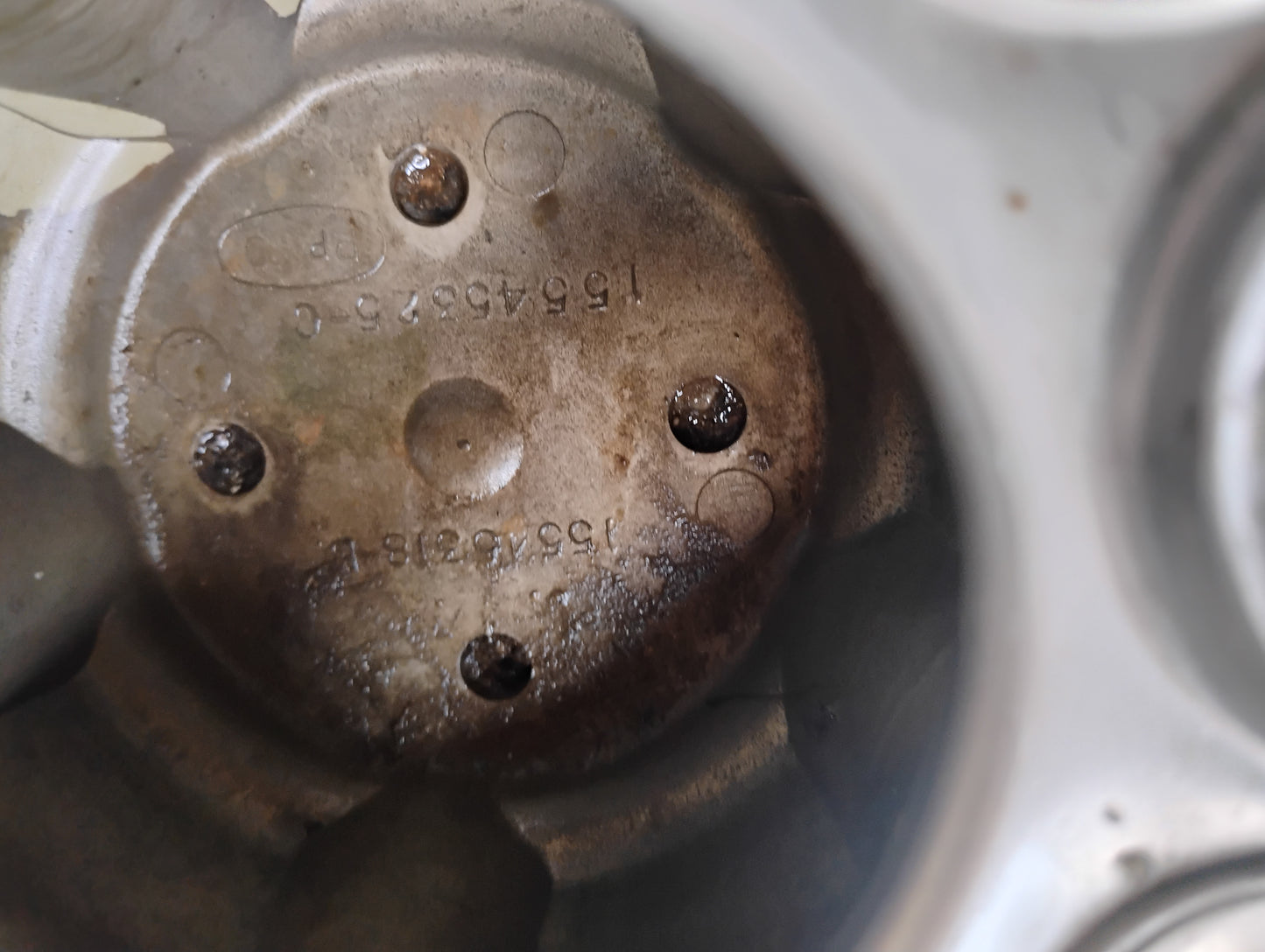 OEM GMC Truck Center Cap 1988-1998 GMT400 Sierra Suburban Hub Cap - Needs Refinishing (A)