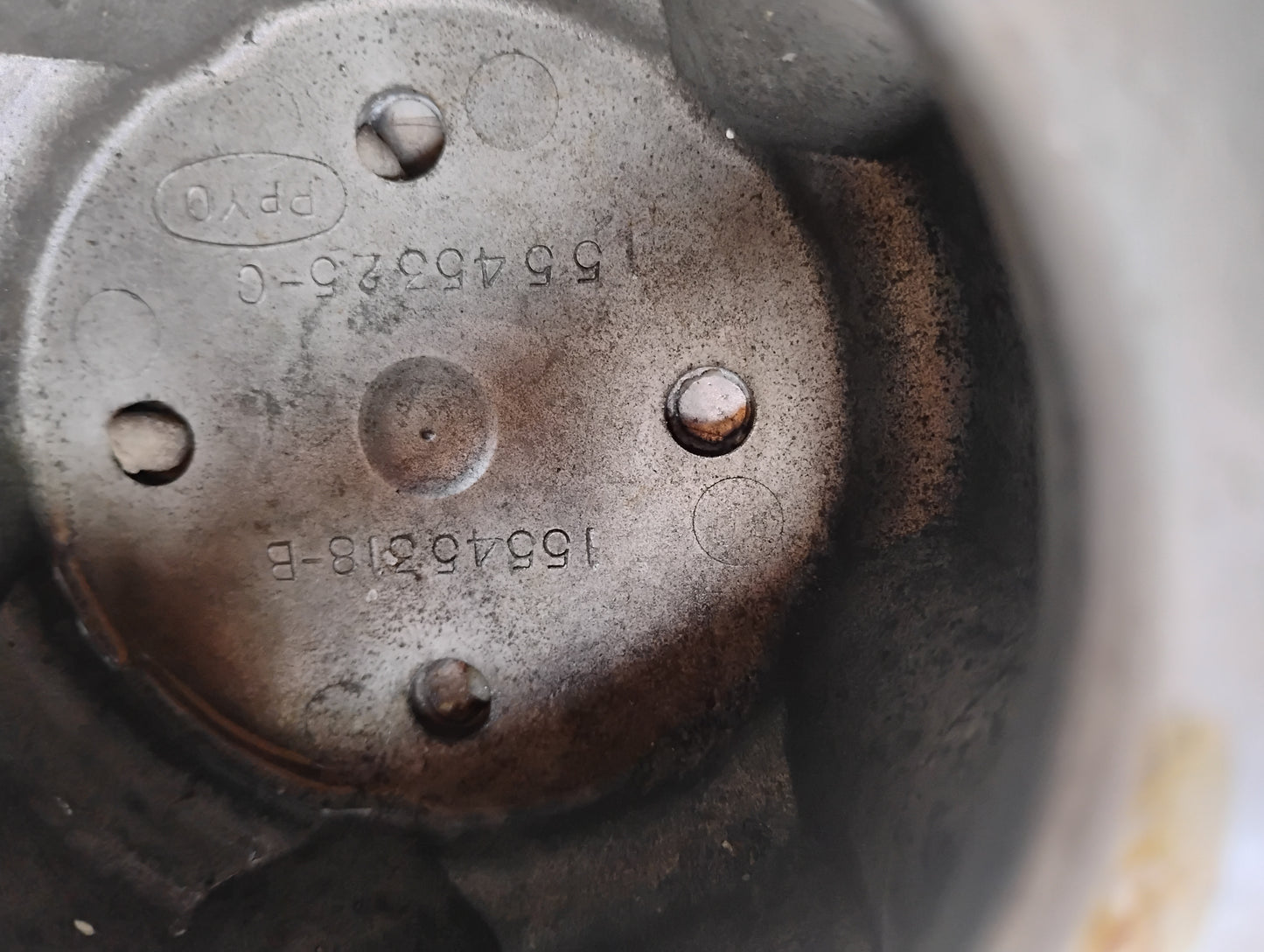 OEM GMC Truck Center Cap 1988-1998 GMT400 Sierra Suburban Hub Cap - Needs Refinishing