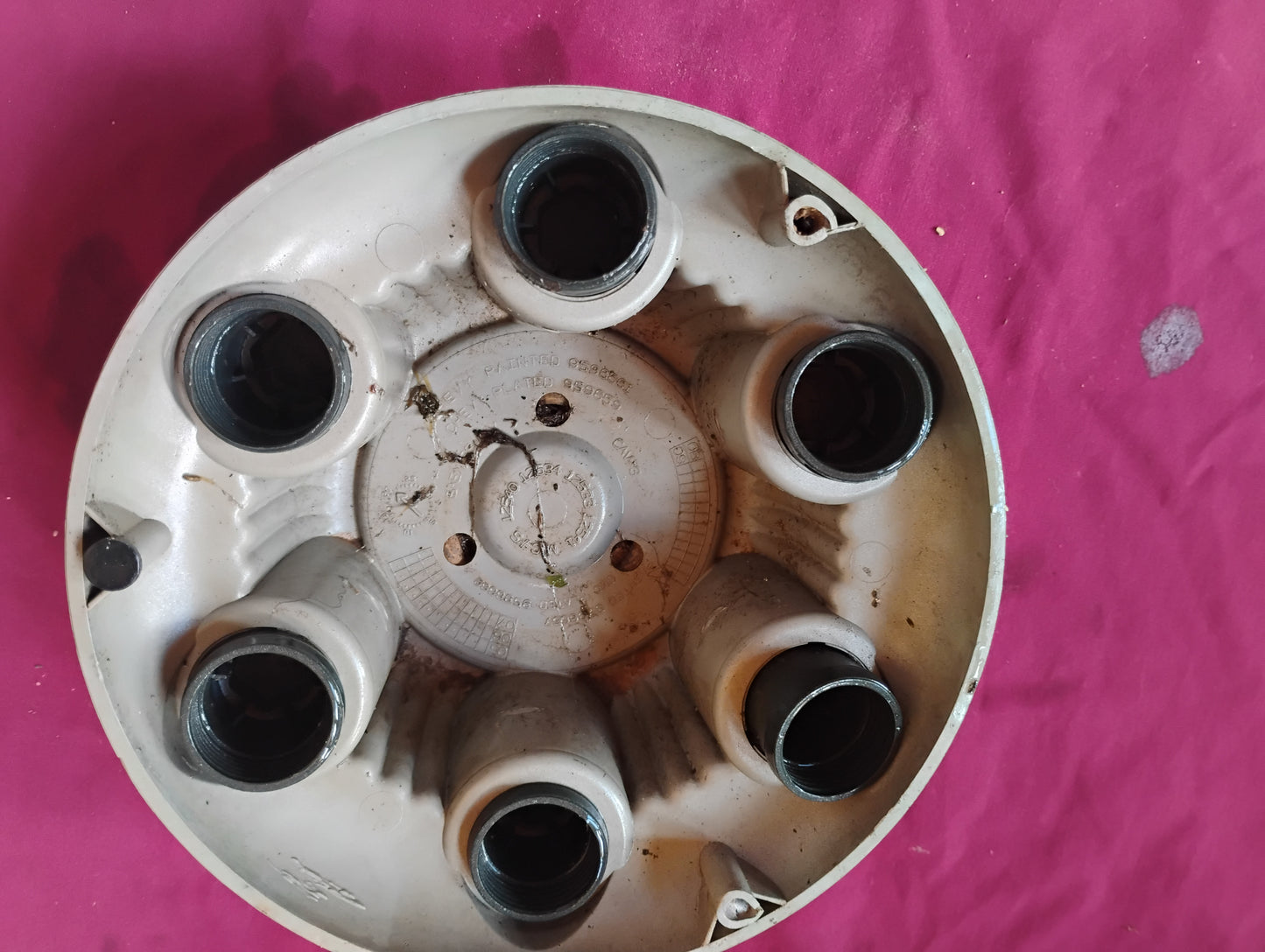 OEM Chevrolet Truck Center Cap 1988-1998 GMT400 K1500 Hub Cap Genuine