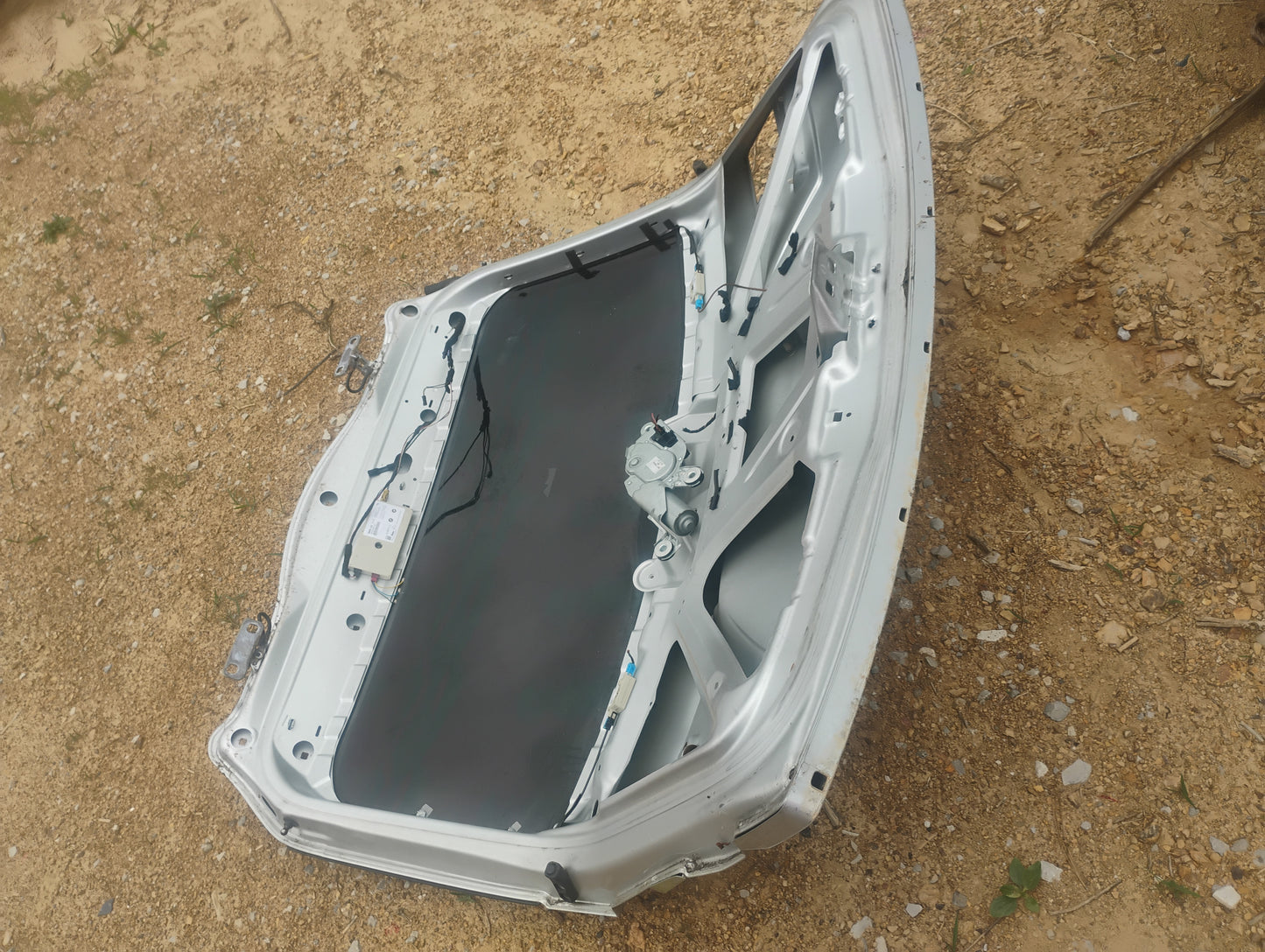 07-10 BMW X3 E83 Rear Hatch Tailgate Trunk Lid Assembly OEM Glass Included