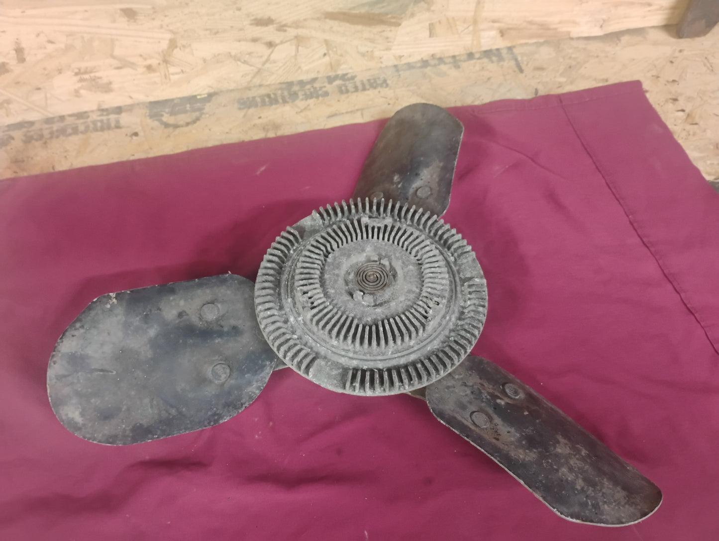 1973-1987 Chevy GMC C10 K10 Truck 3 Blade Clutch Fan Cooling Engine Fan OEM