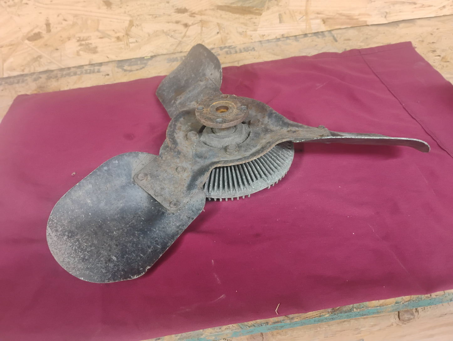 1973-1987 Chevy GMC C10 K10 Truck 3 Blade Clutch Fan Cooling Engine Fan OEM