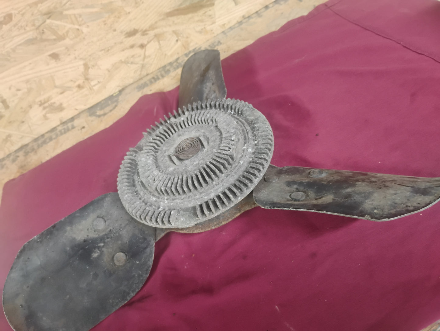 1973-1987 Chevy GMC C10 K10 Truck 3 Blade Clutch Fan Cooling Engine Fan OEM