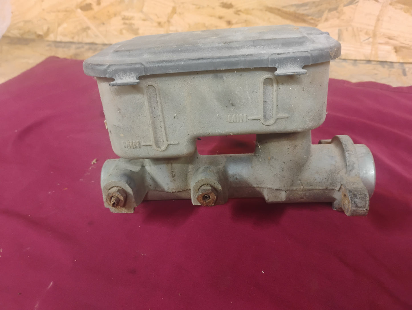 73-87 Chevy C10 K10 Master Cylinder Power Brake Booster Squarebody GMC Truck OEM