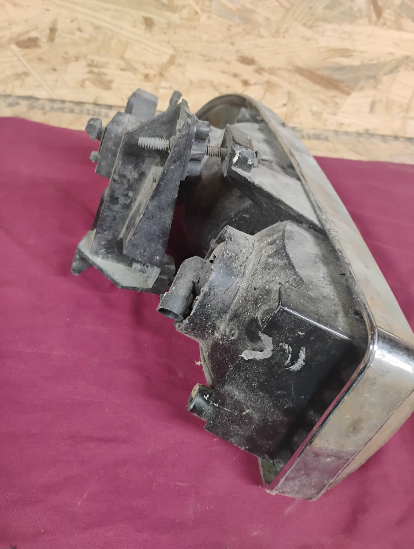 2003-2006 Chevy Silverado Headlight Assembly Driver Side OEM Cateye 03 04 05 06