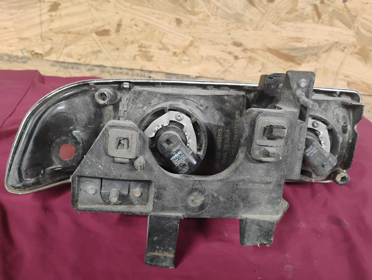 2003-2006 Chevy Silverado Headlight Assembly Driver Side OEM Cateye 03 04 05 06