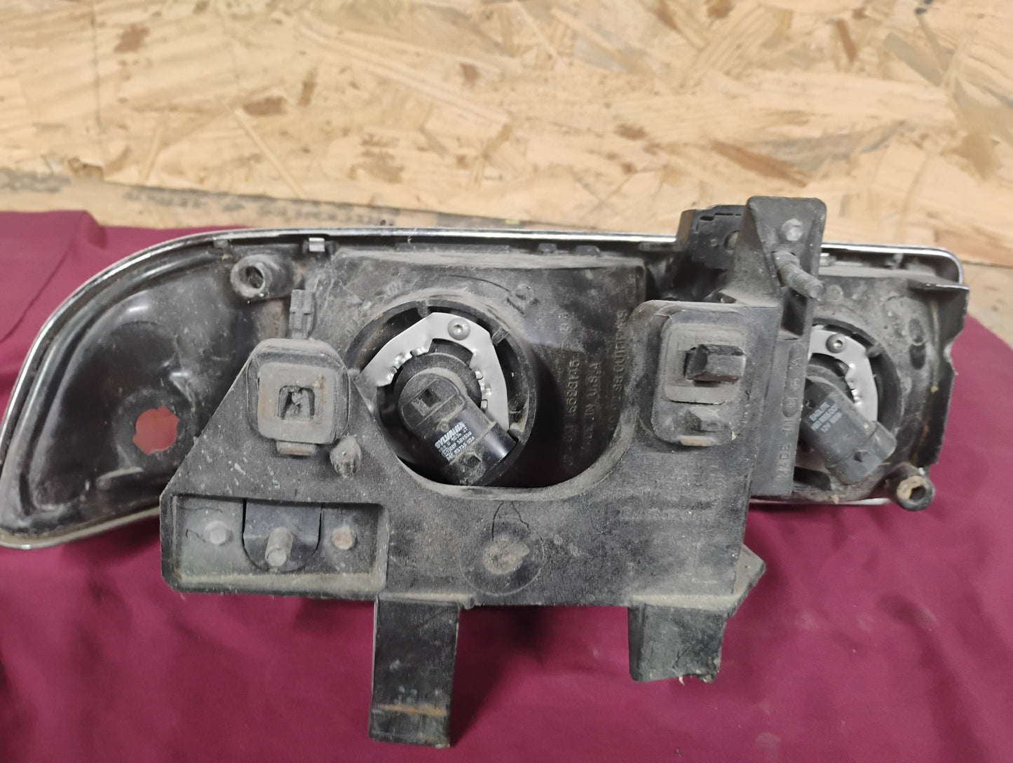 2003-2006 Chevy Silverado Headlight Assembly Driver Side OEM Cateye 03 04 05 06