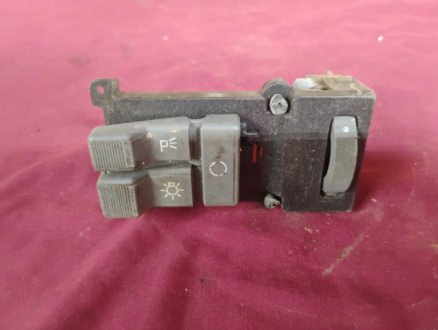 1988-1994 Chevy GMC Truck Headlight Switch GMT400 C1500 K1500 OEM