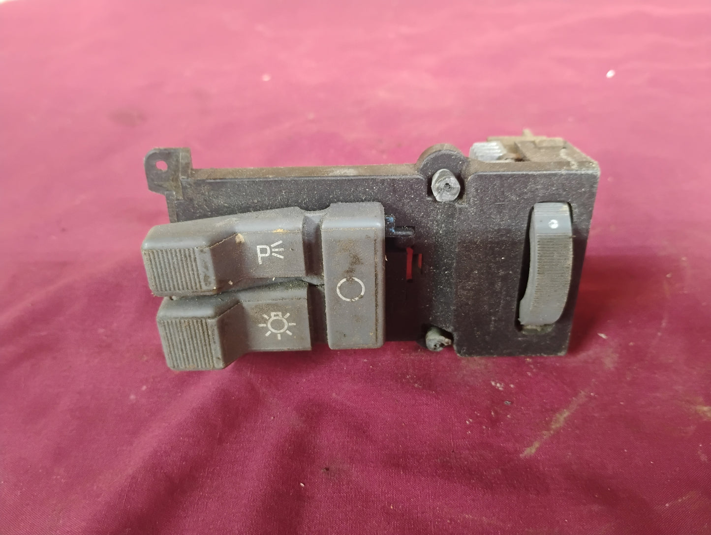 1988-1994 Chevy GMC Truck Headlight Switch GMT400 C1500 K1500 OEM