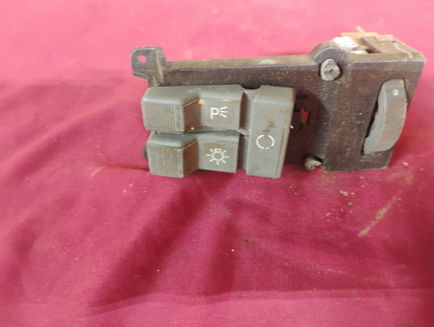 1988-1994 Chevy GMC Truck Headlight Switch GMT400 C1500 K1500 OEM