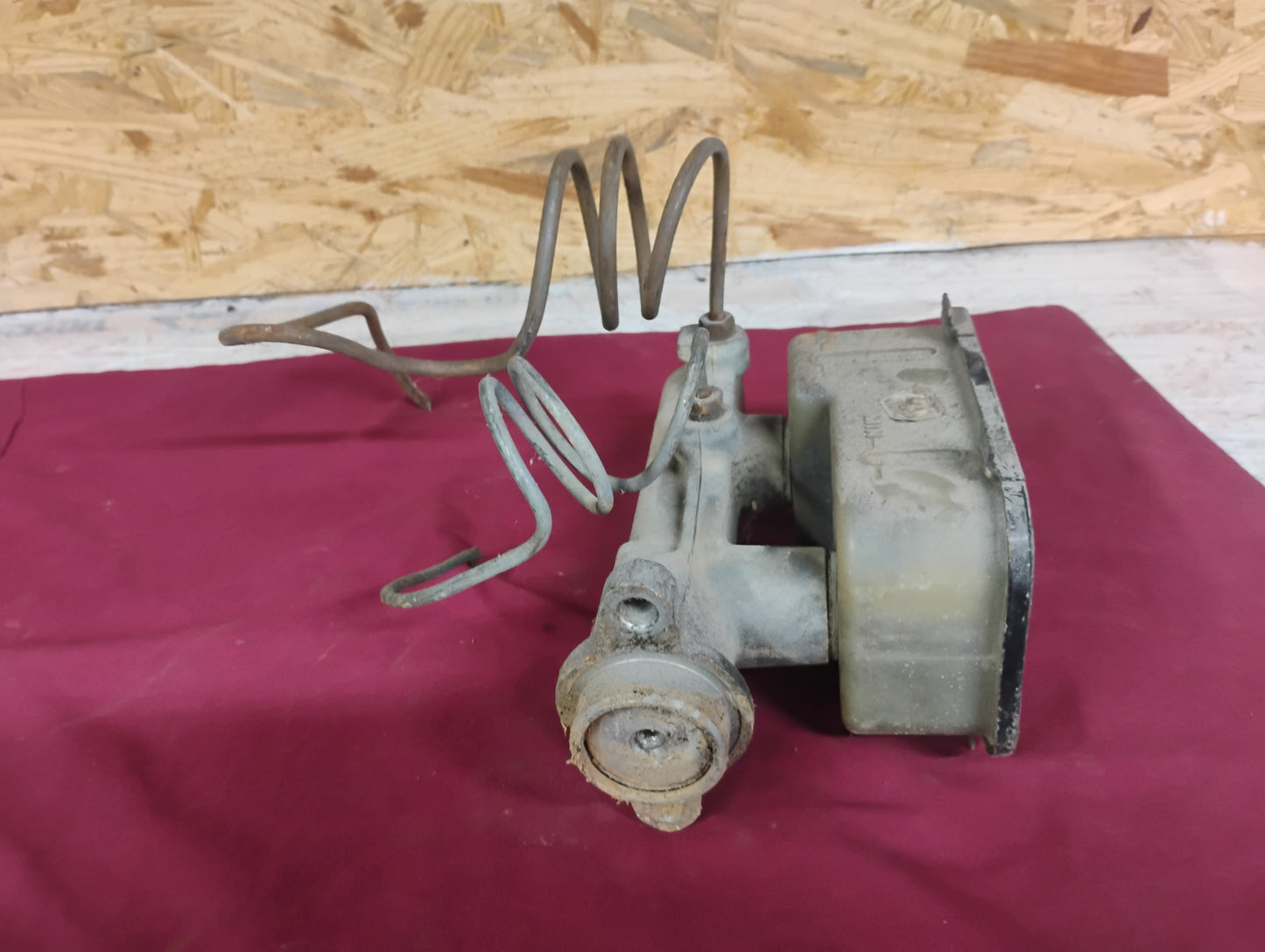 73-87 Chevy GMC Truck Brake Master Cylinder C10 K10 K5 Blazer Suburban OEM