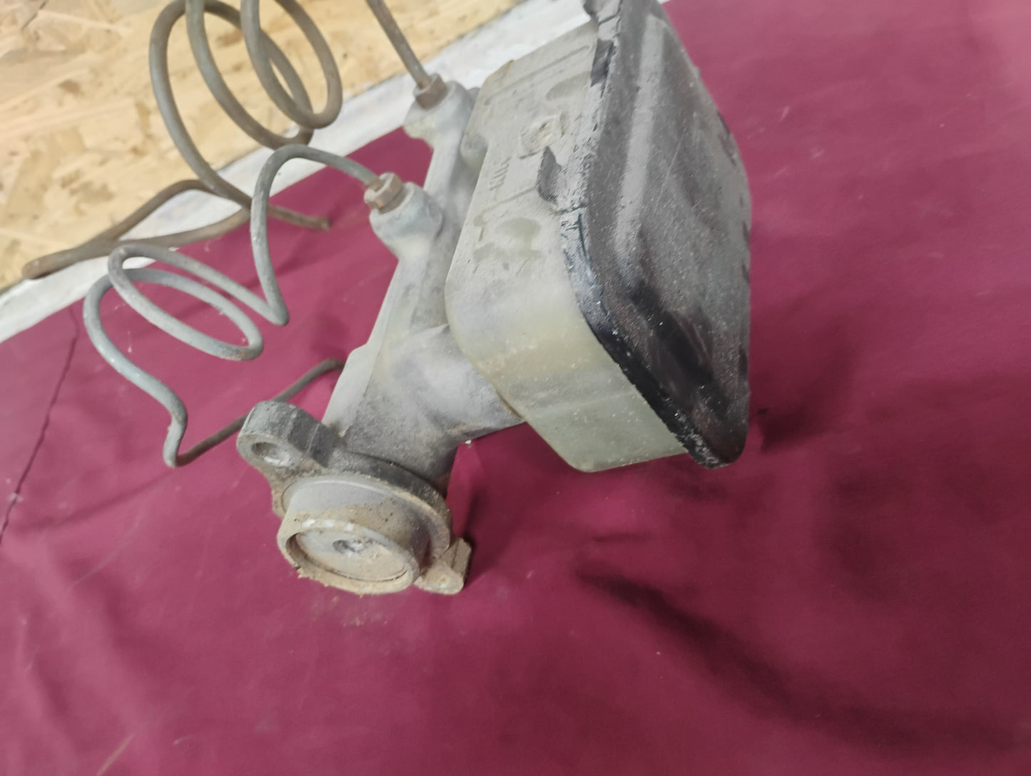 73-87 Chevy GMC Truck Brake Master Cylinder C10 K10 K5 Blazer Suburban OEM