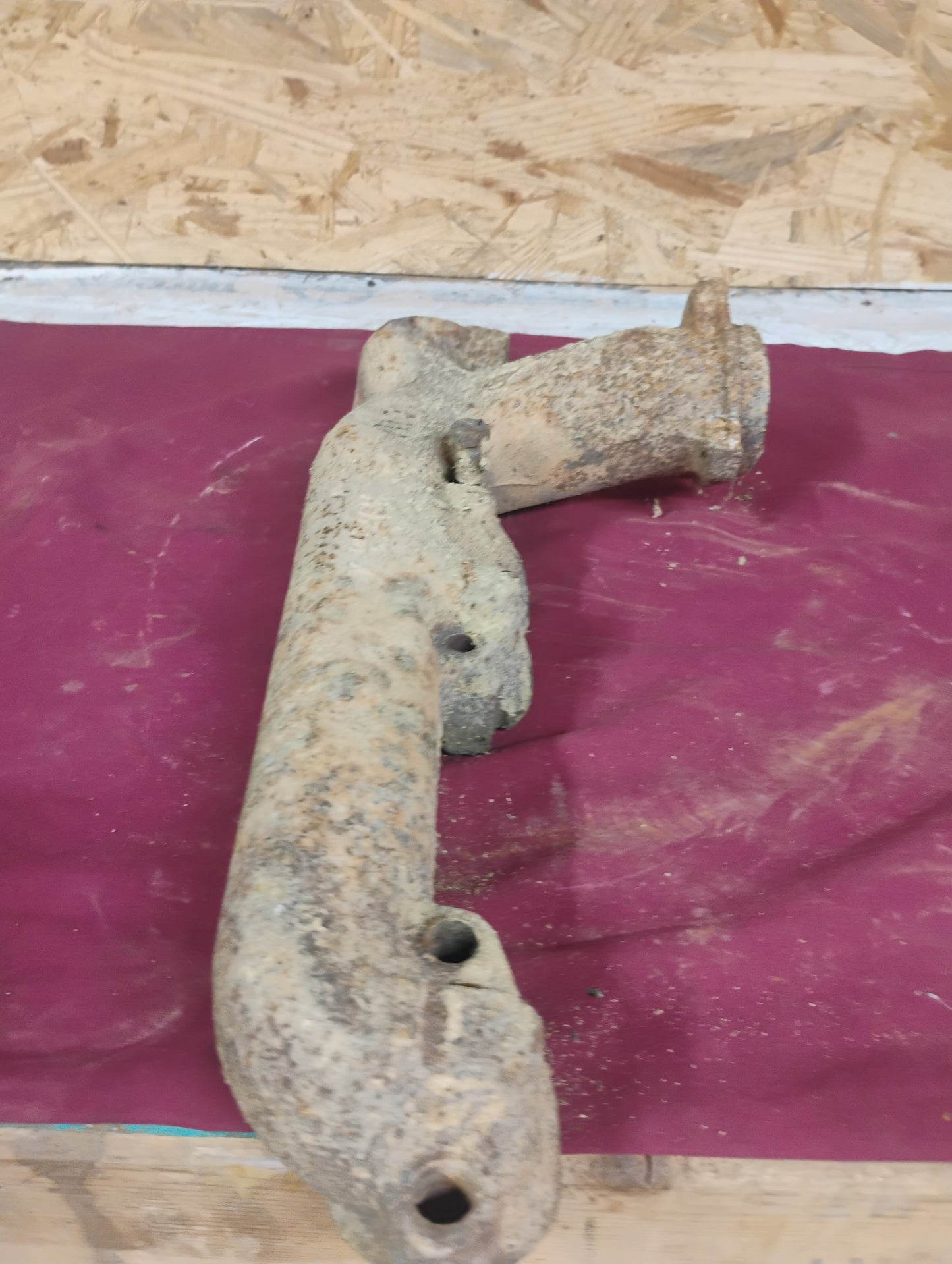 81-87 Chevy GMC Truck Exhaust Manifold 5.0L 5.7L V8 OEM C10 K10 Small Block Chevy