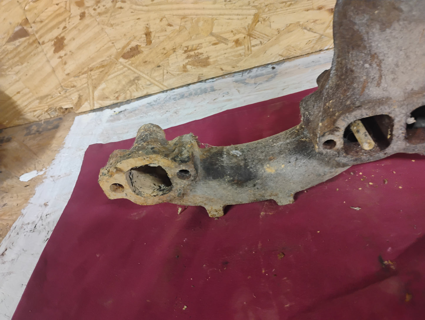 1967-1972 Chevy GMC Truck Ramhorn Exhaust Manifold Pair 327 350 Small Block V8 OEM