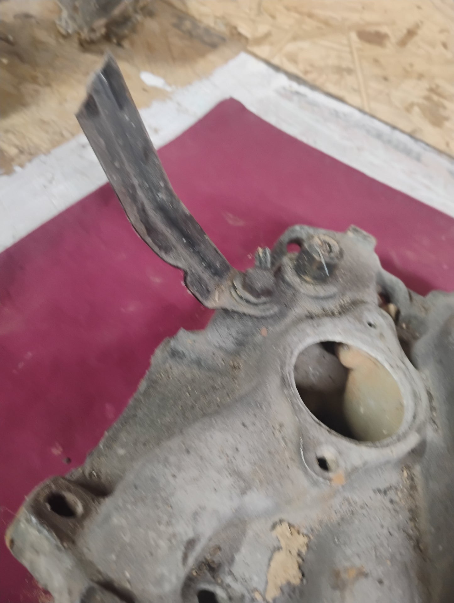 1987-1995 Chevy GMC SBC 5.7L 350 5.0L 305 TBI Intake Manifold OEM GM